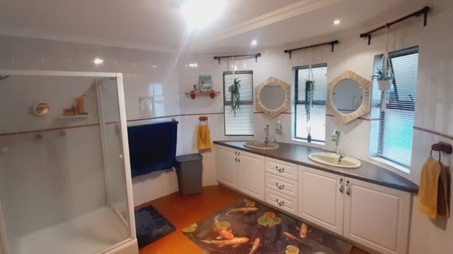7 Bedroom Property for Sale in Mary Anne Free State